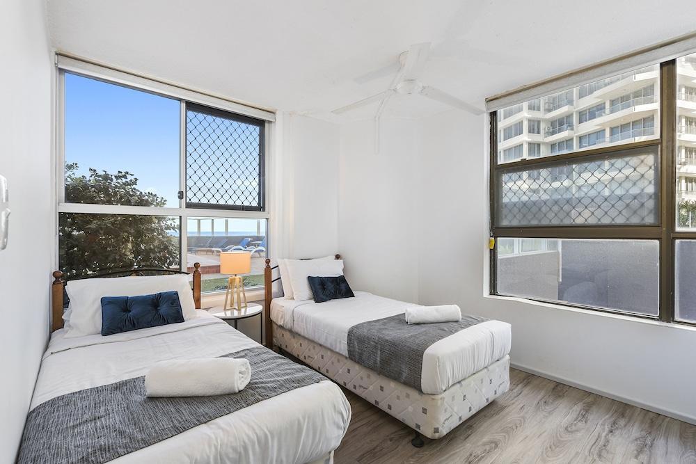 President Holiday Apartments - Absolute Beachfront Gold Coast Exterior foto