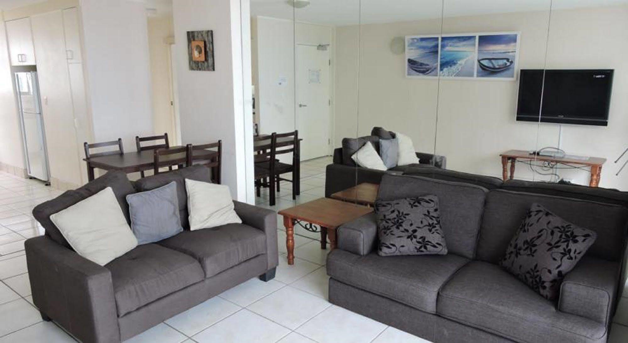 President Holiday Apartments - Absolute Beachfront Gold Coast Exterior foto
