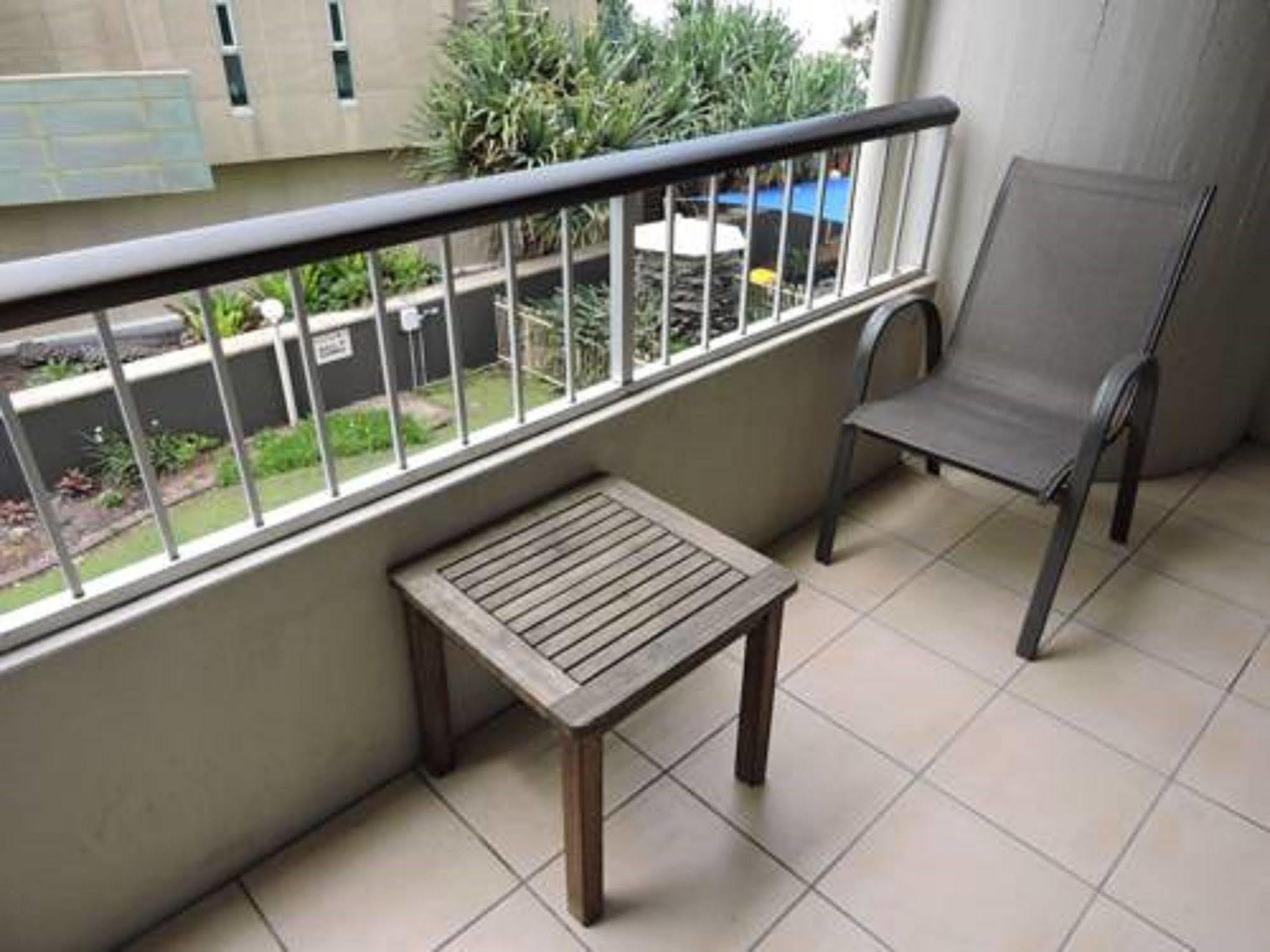 President Holiday Apartments - Absolute Beachfront Gold Coast Exterior foto