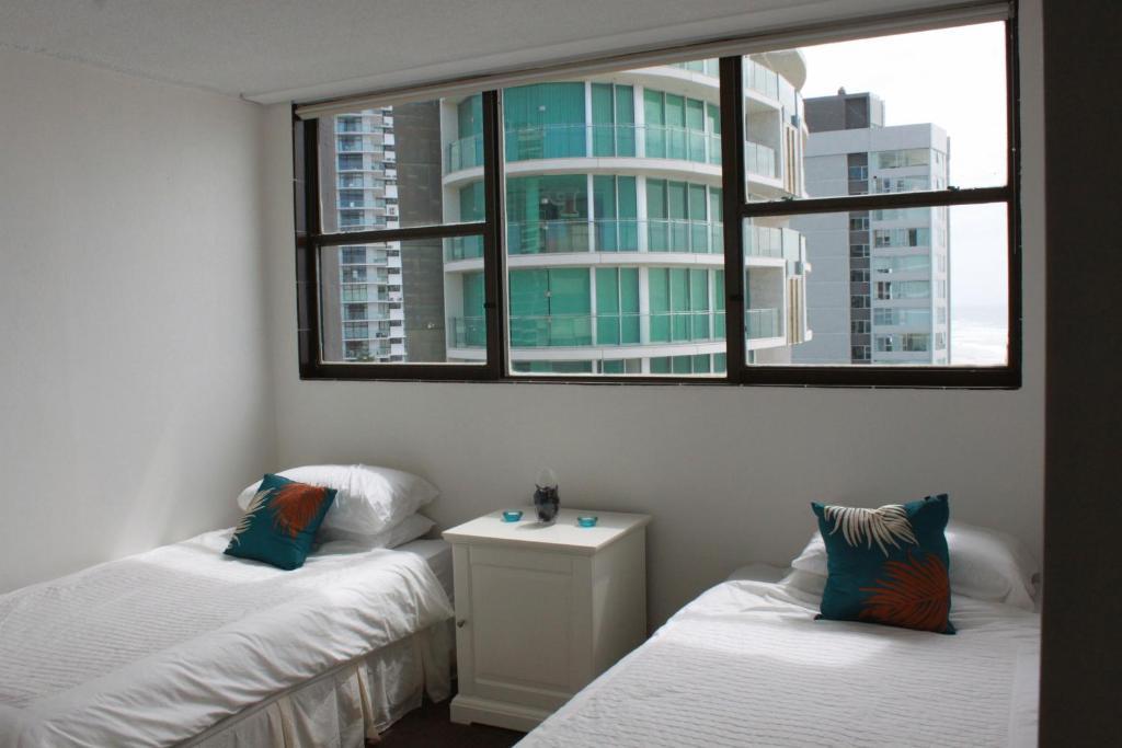 President Holiday Apartments - Absolute Beachfront Gold Coast Habitación foto